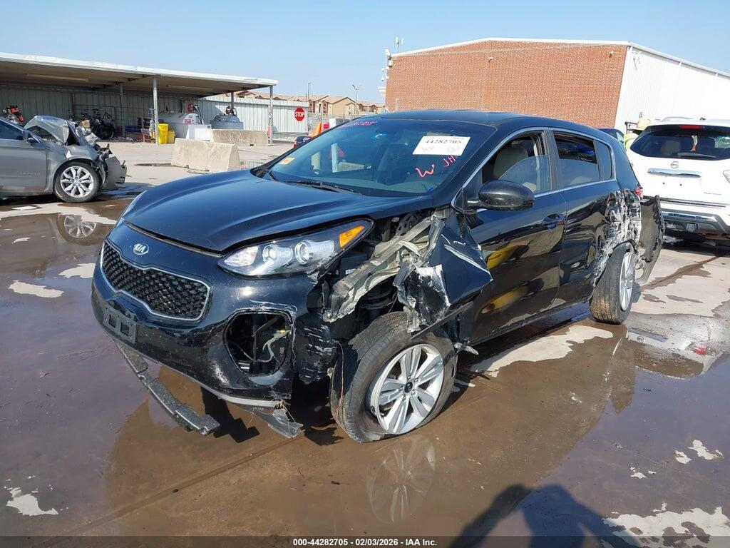 KNDPMCAC4H7092861 2017 KIA SPORTAGE photo no. 2