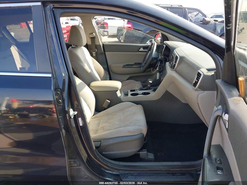 KNDPMCAC4H7092861 2017 KIA SPORTAGE photo no. 5