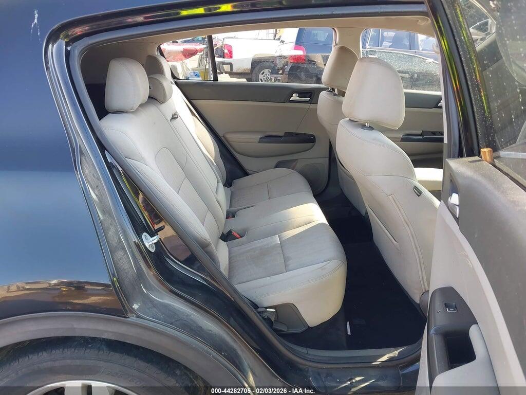 KNDPMCAC4H7092861 2017 KIA SPORTAGE photo no. 8