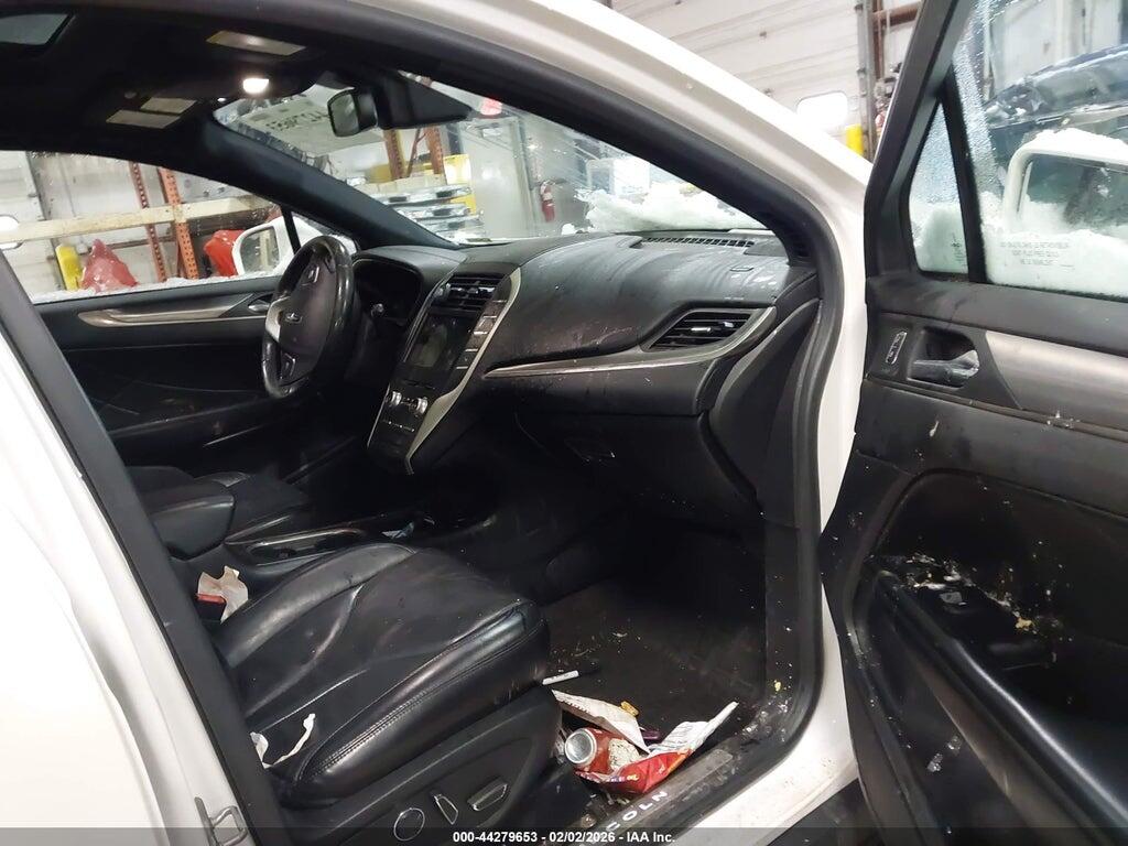 5LMCJ3D94KUL12671 2019 LINCOLN MKC photo no. 5