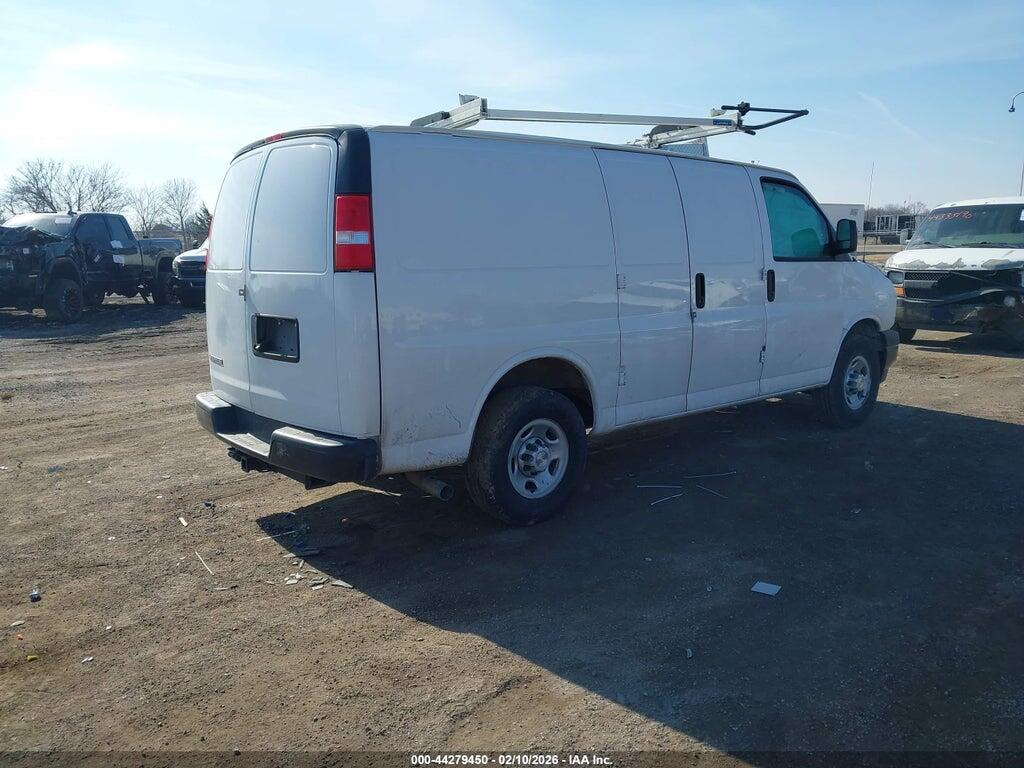 1GCWGAF78R1194316 2024 CHEVROLET EXPRESS CARGO photo no. 4