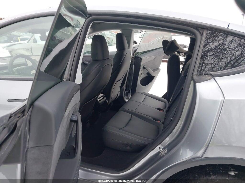 7SAYGDEE3TF337927 2026 TESLA MODEL Y photo no. 8