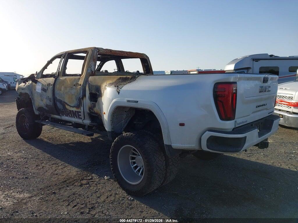 1GT49WEY9RF259203 2024 GMC SIERRA 3500HD photo no. 4
