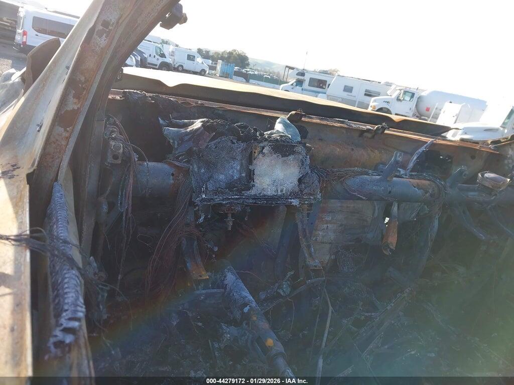 1GT49WEY9RF259203 2024 GMC SIERRA 3500HD photo no. 6