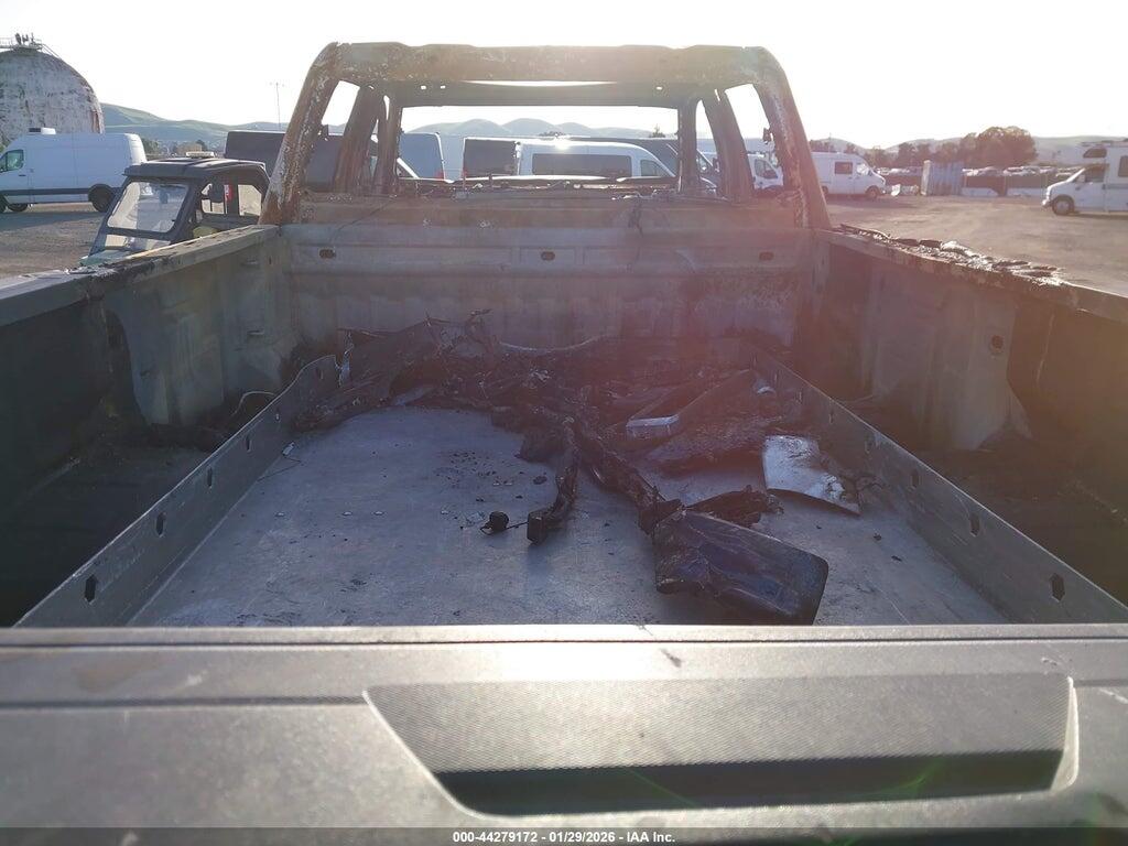 1GT49WEY9RF259203 2024 GMC SIERRA 3500HD photo no. 8