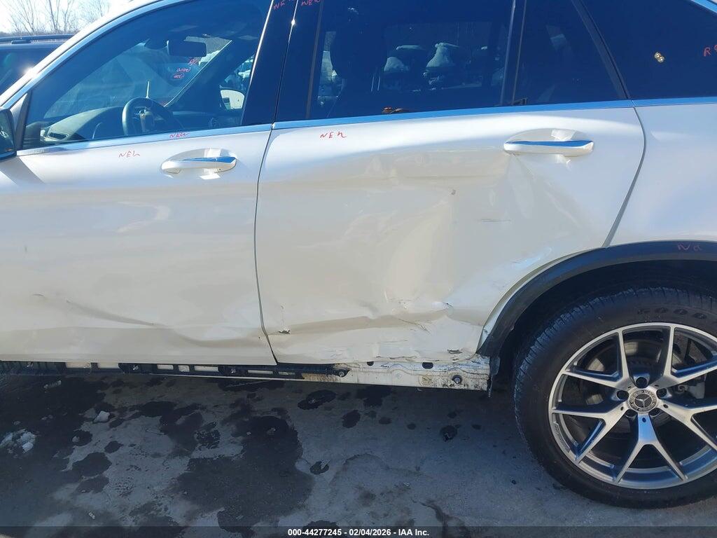W1N0G8EB3MF905879 2021 MERCEDES-BENZ GLC 300 photo no. 6