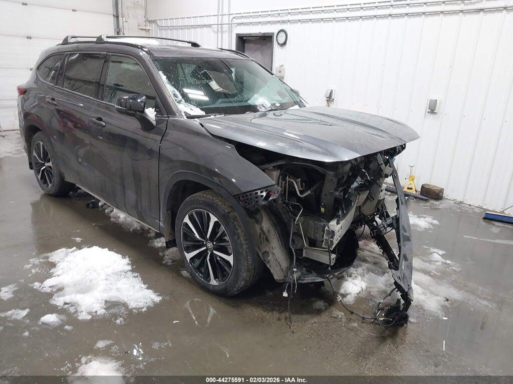 5TDJZRBH2NS169751 2022 TOYOTA HIGHLANDER photo no. 1