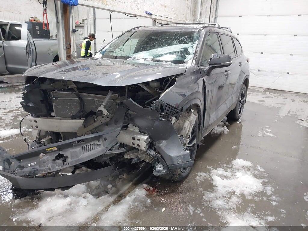 5TDJZRBH2NS169751 2022 TOYOTA HIGHLANDER photo no. 2