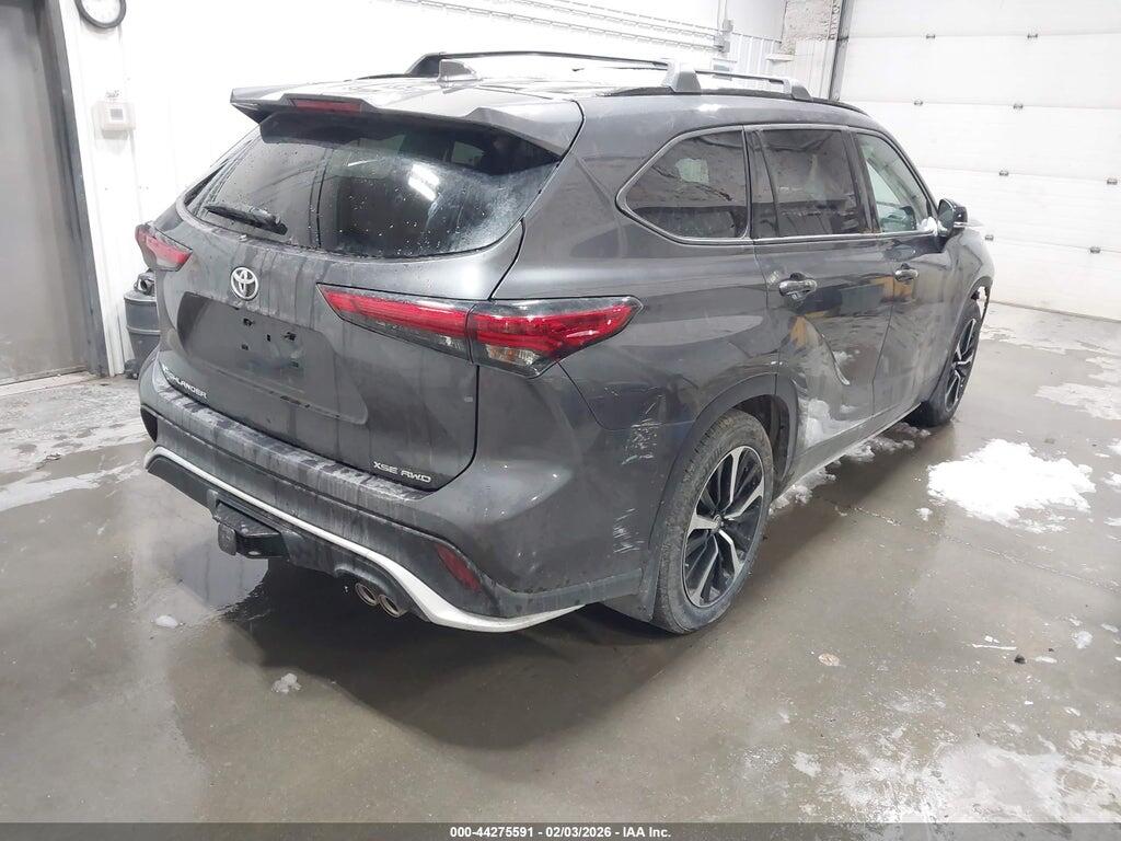 5TDJZRBH2NS169751 2022 TOYOTA HIGHLANDER photo no. 4