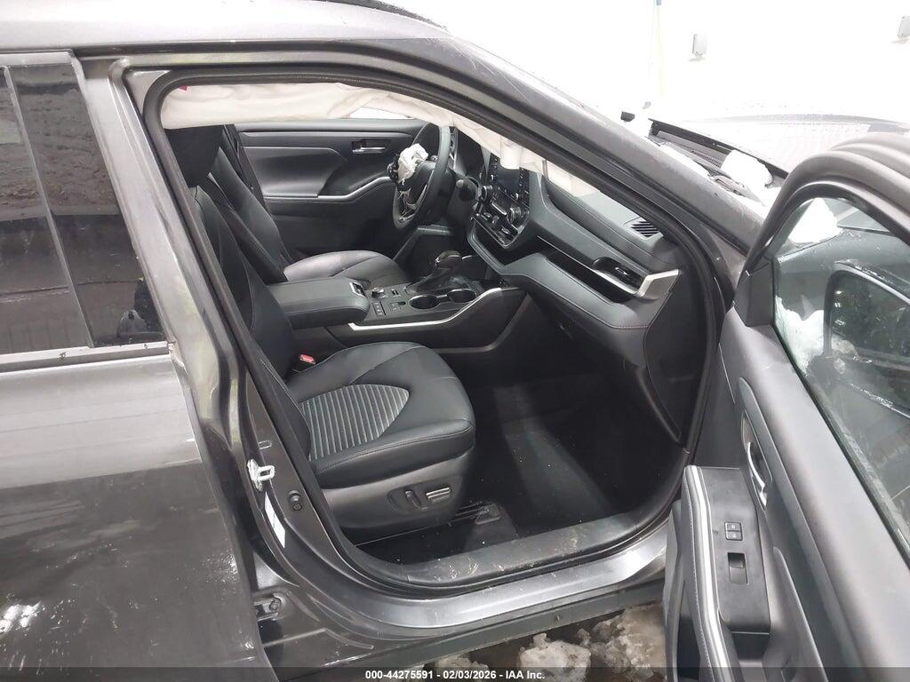 5TDJZRBH2NS169751 2022 TOYOTA HIGHLANDER photo no. 5