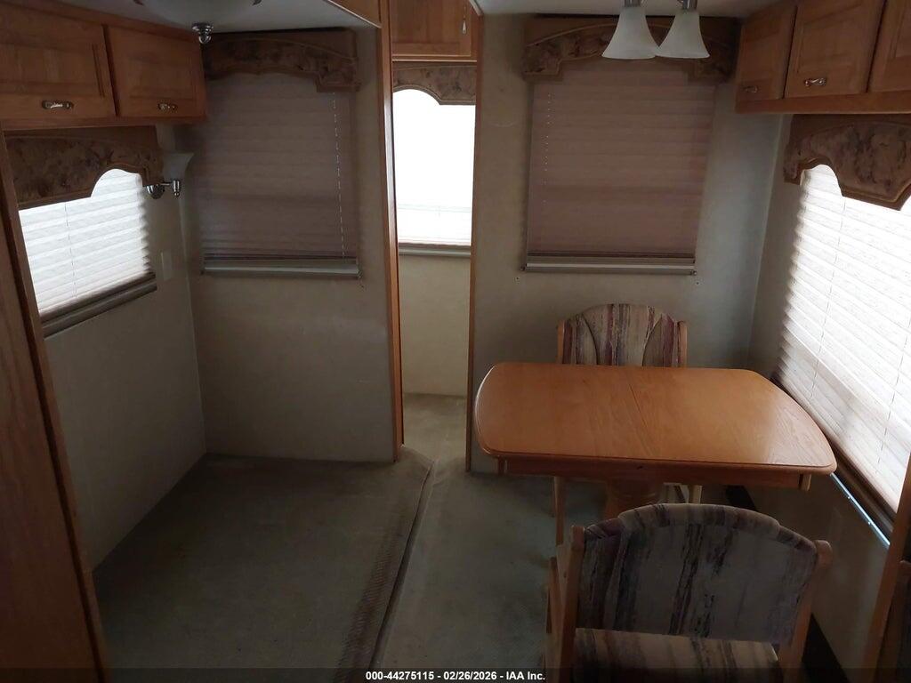 1P9RF352461090358 2006 PETERSON EXCEL 5TH WHEEL TRAVEL TRAILER photo no. 8