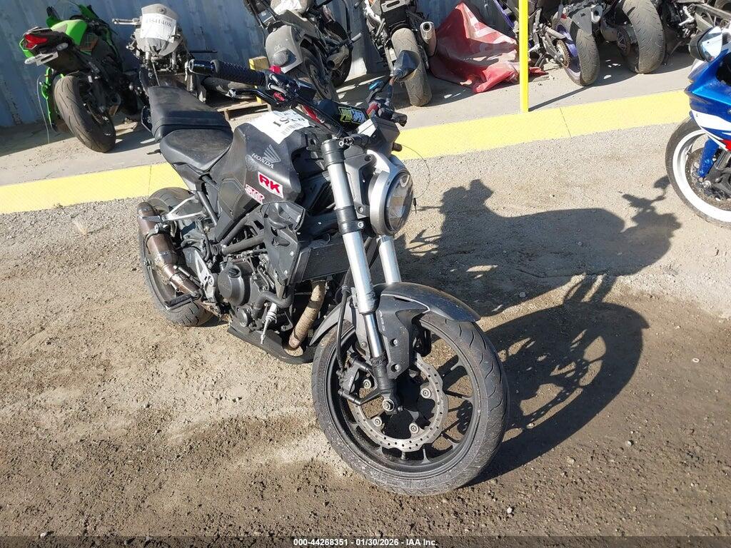 MLHNC550XK5000013 2019 HONDA CBF300 photo no. 1