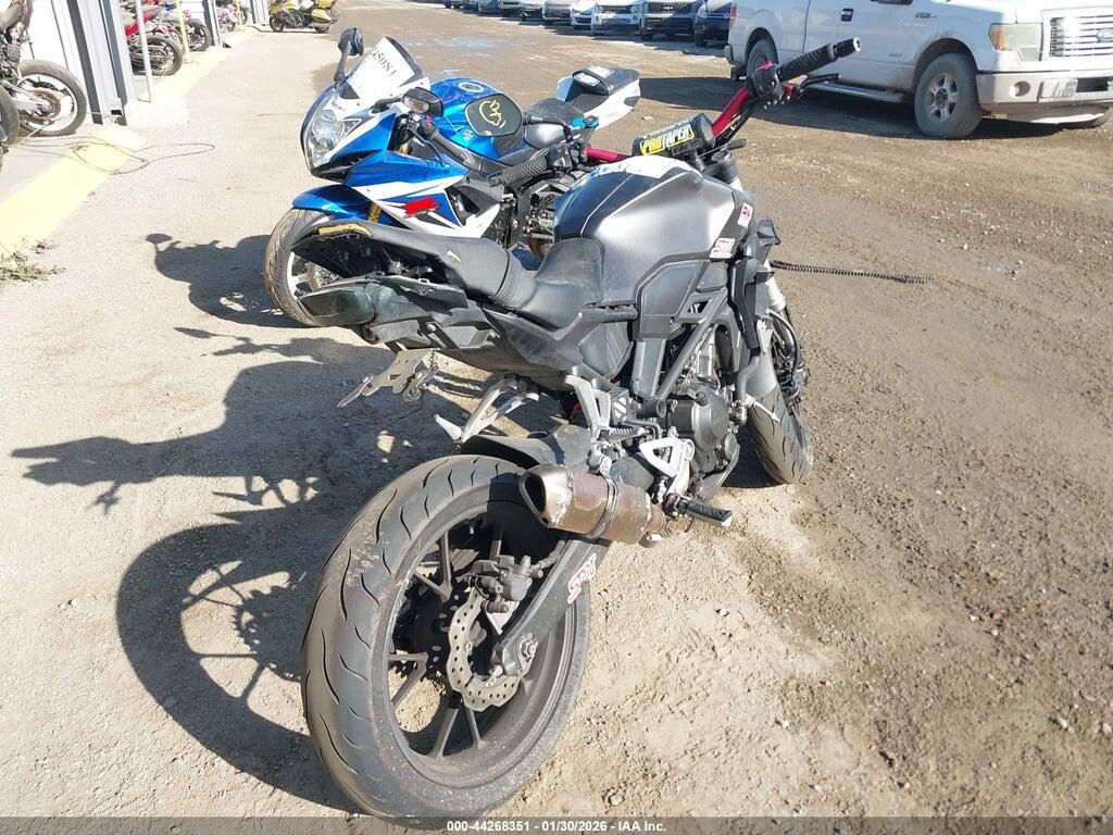 MLHNC550XK5000013 2019 HONDA CBF300 photo no. 4