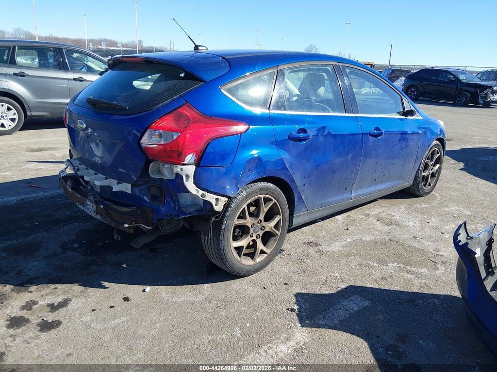 1FAHP3M2XCL378248 2012 FORD FOCUS photo no. 4