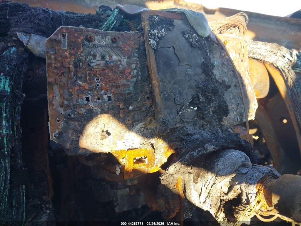 KNMAT2MV9KP547906 2019 NISSAN ROGUE photo no. 11