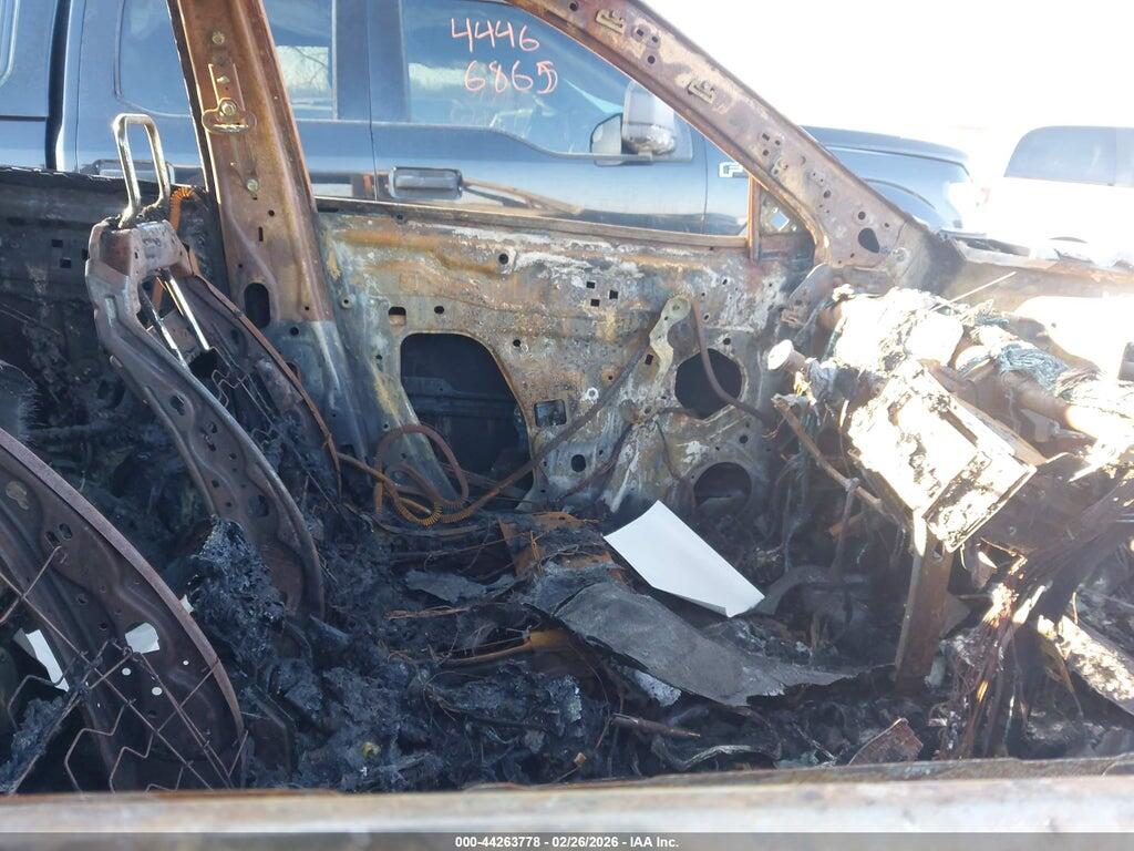 KNMAT2MV9KP547906 2019 NISSAN ROGUE photo no. 5