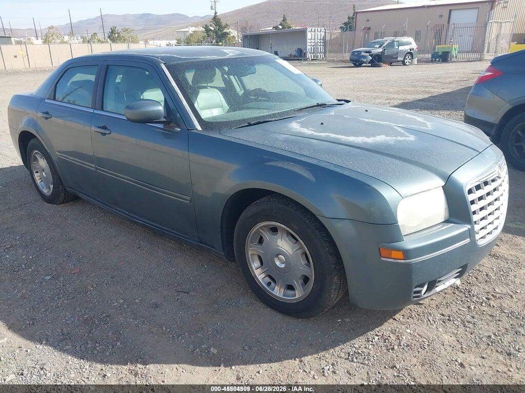 2C3AA53G35H665280 2005 CHRYSLER 300 photo no. 1