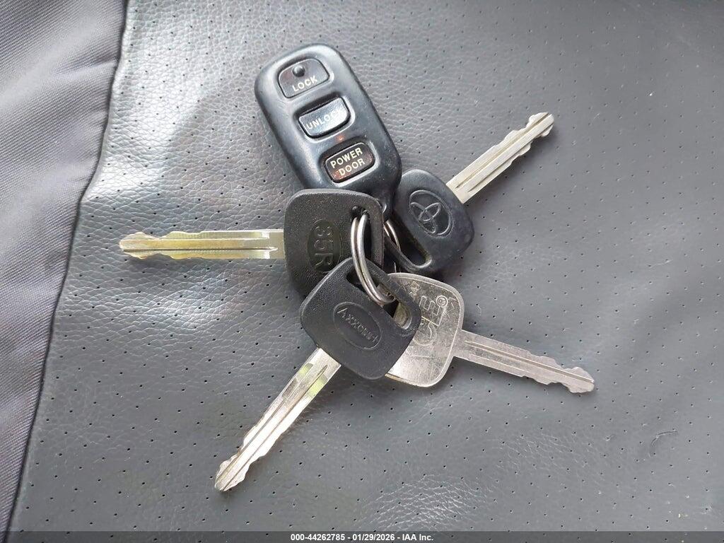 4T3ZF13C72U417244 2002 TOYOTA SIENNA photo no. 11