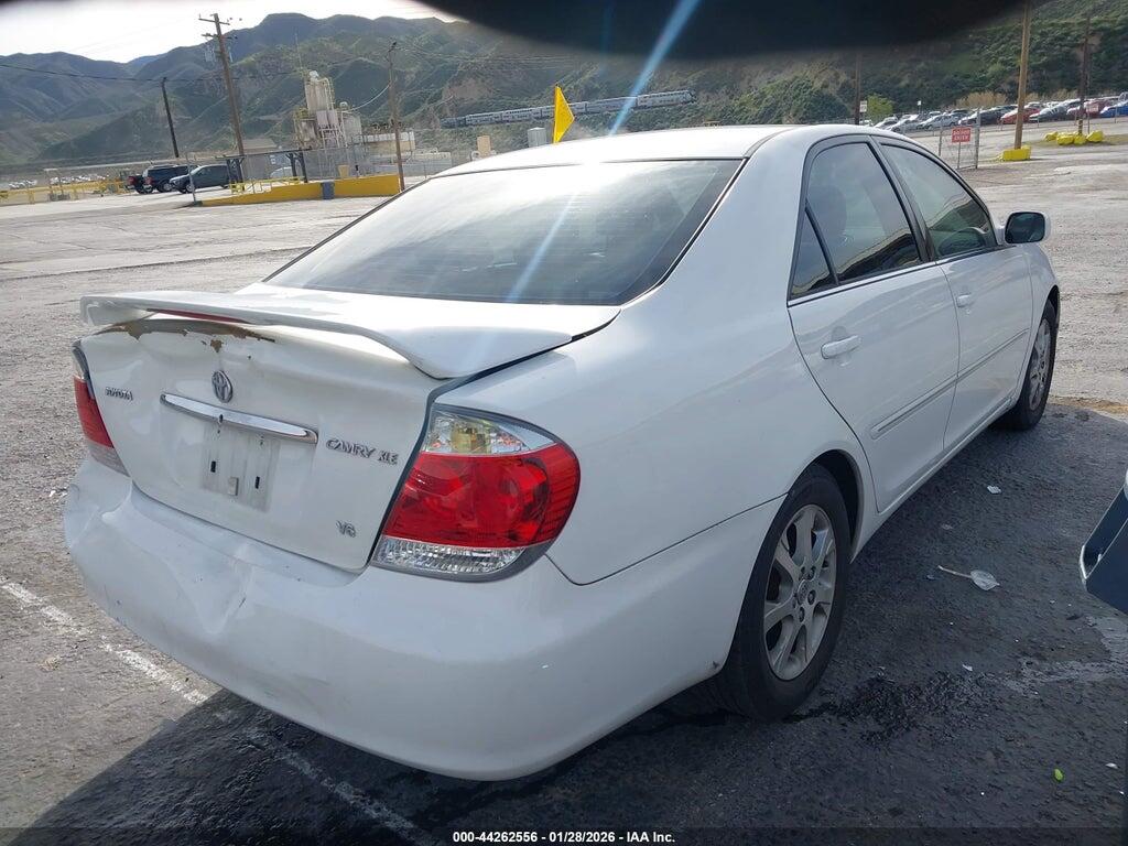 4T1BF30K85U098233 2005 TOYOTA CAMRY photo no. 4