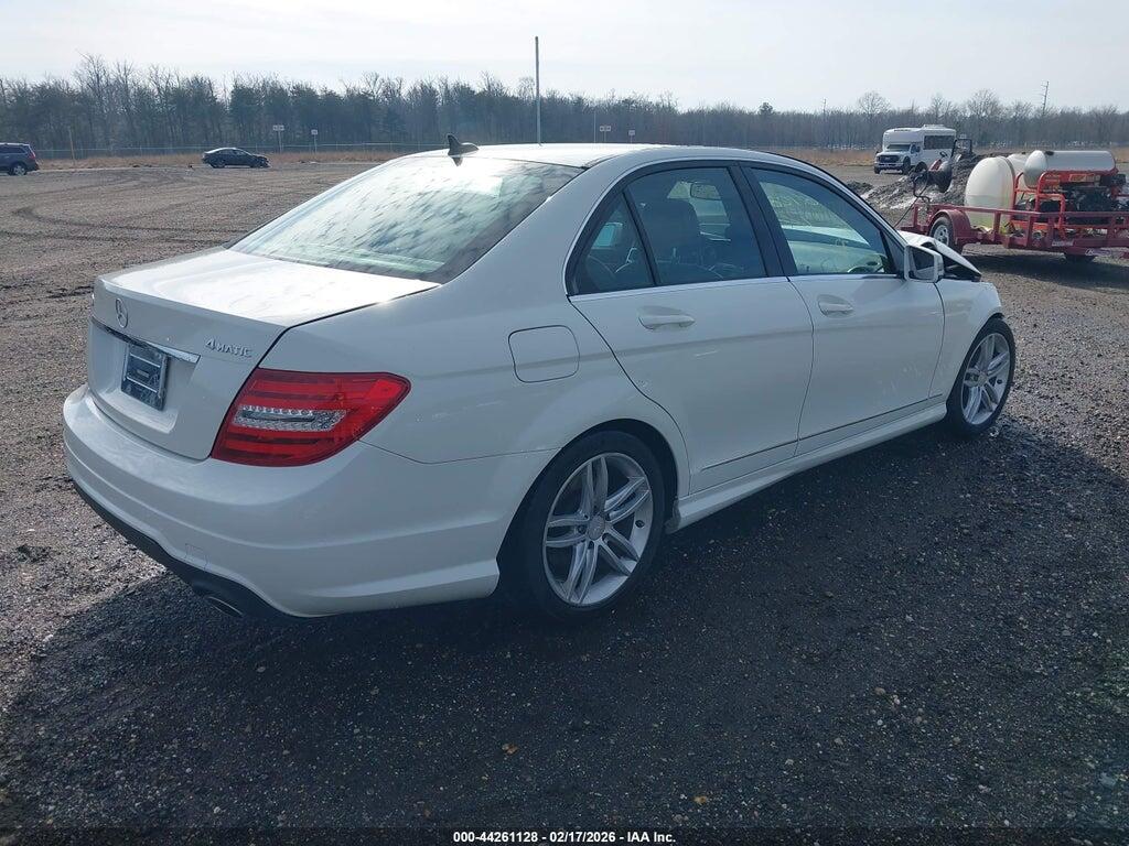 WDDGF8BB5CR197358 2012 MERCEDES-BENZ C 300 photo no. 4