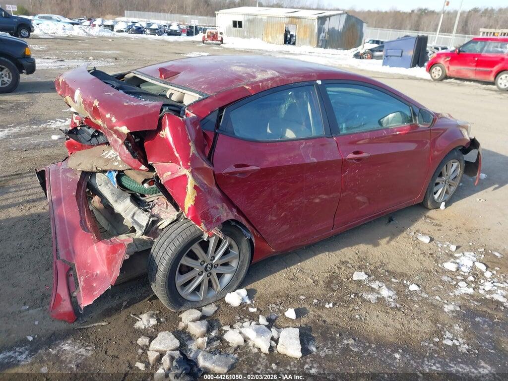 5NPDH4AE1FH589065 2015 HYUNDAI ELANTRA photo no. 4