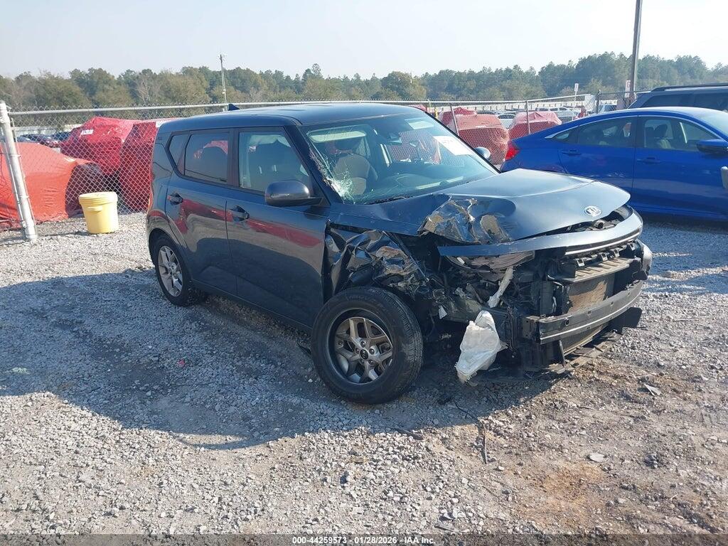 KNDJ23AU1L7001946 2020 KIA SOUL photo no. 1