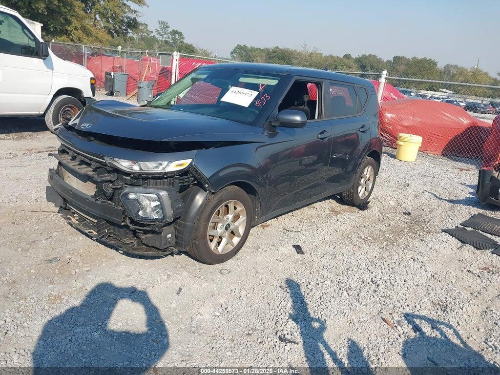 KNDJ23AU1L7001946 2020 KIA SOUL photo no. 2