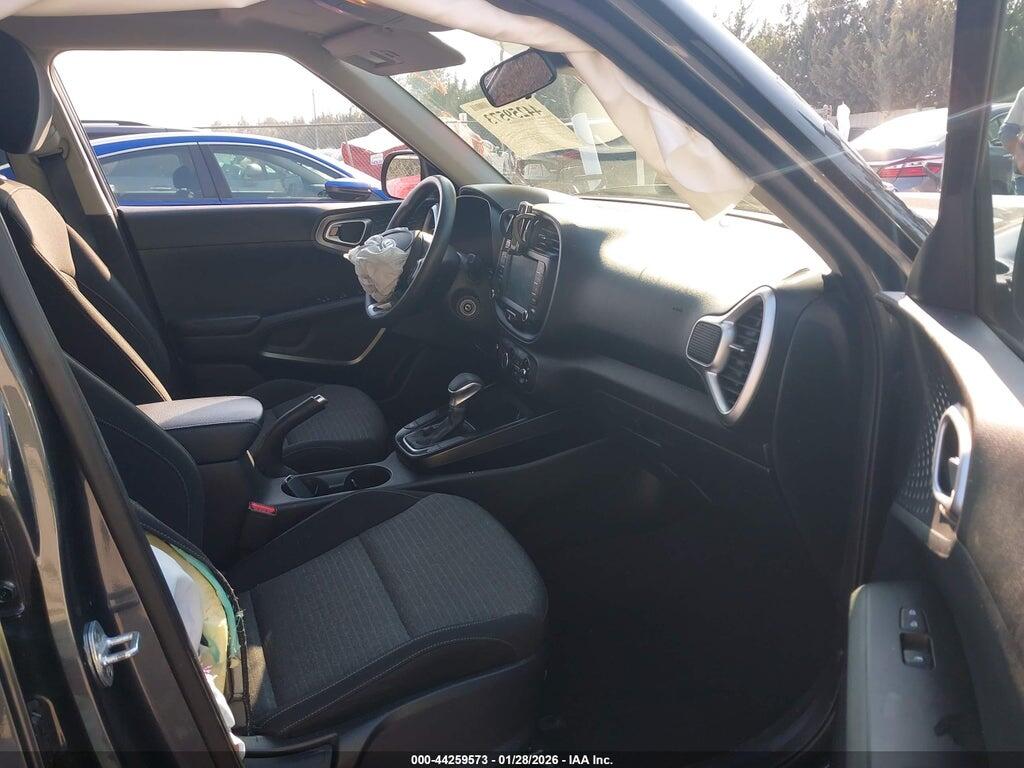 KNDJ23AU1L7001946 2020 KIA SOUL photo no. 5