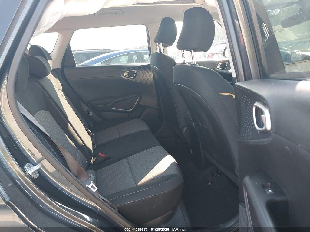 KNDJ23AU1L7001946 2020 KIA SOUL photo no. 8