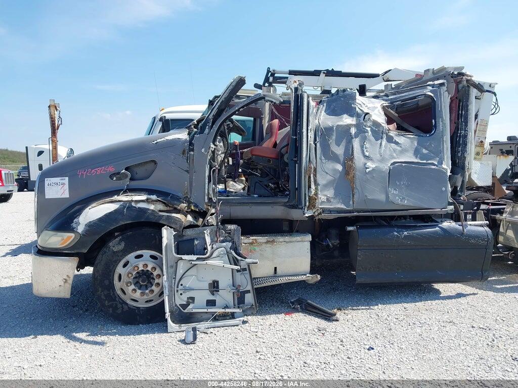 1XP7DB9X94D821593 2004 PETERBILT 387 photo no. 11
