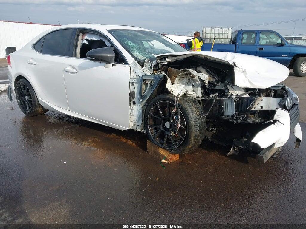 JTHBA1D23G5028006 2016 LEXUS IS 200T photo no. 1