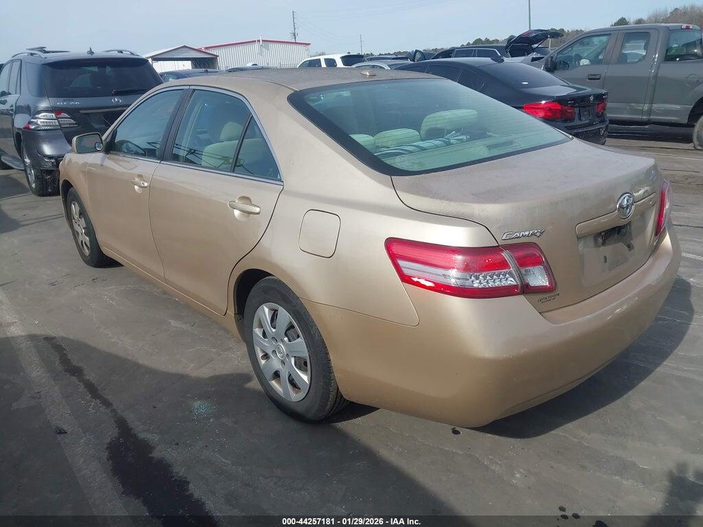 4T1BF3EK5BU125263 2011 TOYOTA CAMRY photo no. 3