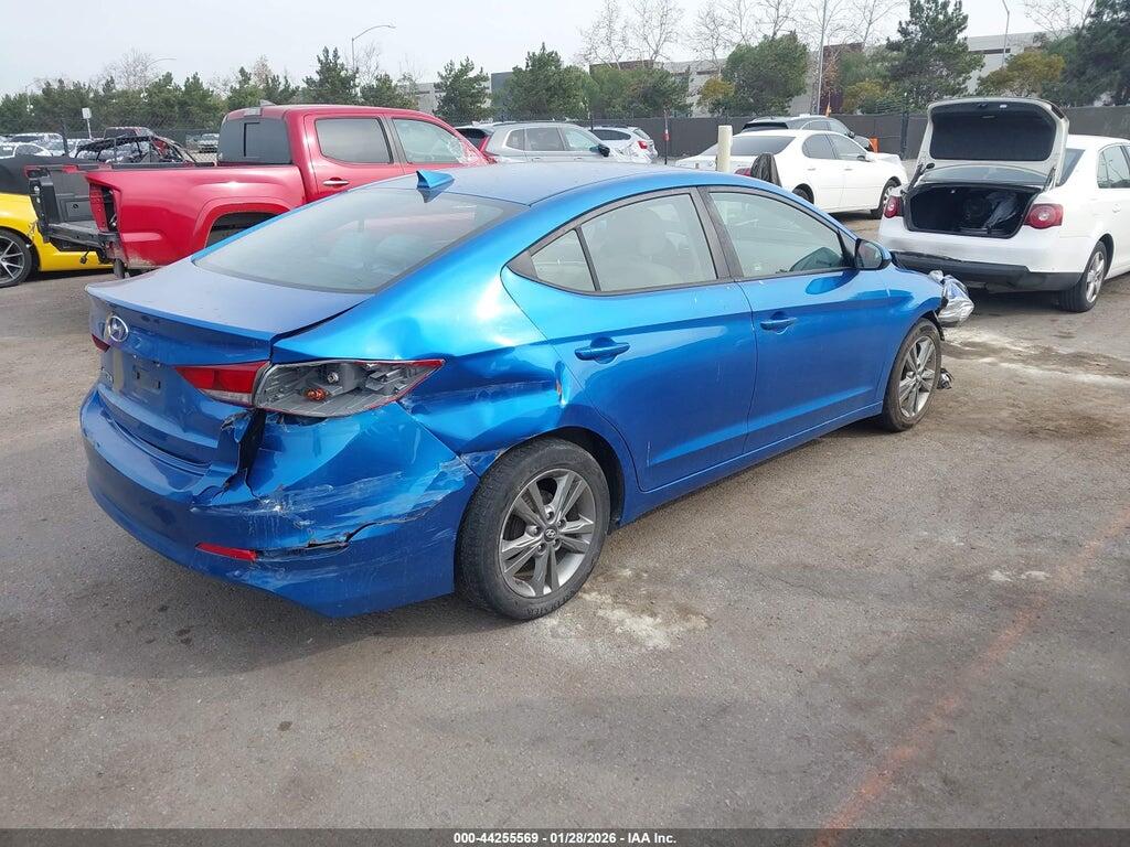 5NPD84LF3HH157019 2017 HYUNDAI ELANTRA photo no. 4