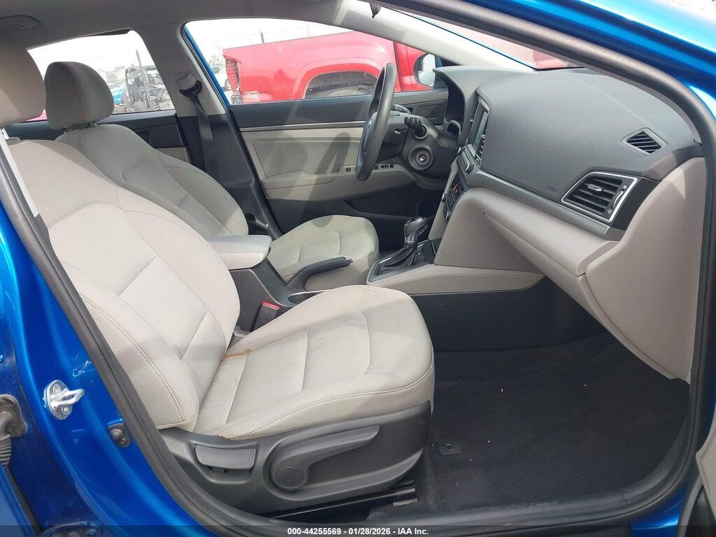 5NPD84LF3HH157019 2017 HYUNDAI ELANTRA photo no. 5