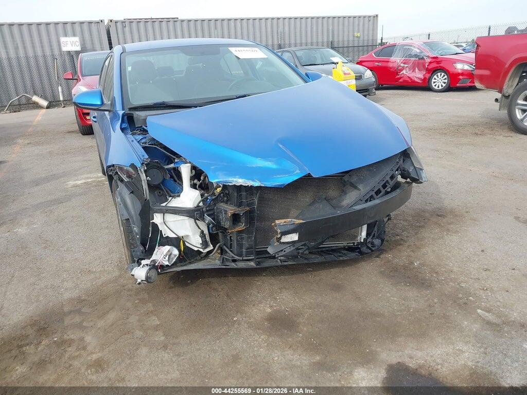 5NPD84LF3HH157019 2017 HYUNDAI ELANTRA photo no. 6
