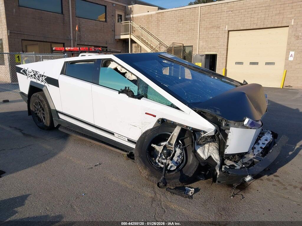 7G2CEHED3SA067943 2025 TESLA CYBERTRUCK photo no. 1