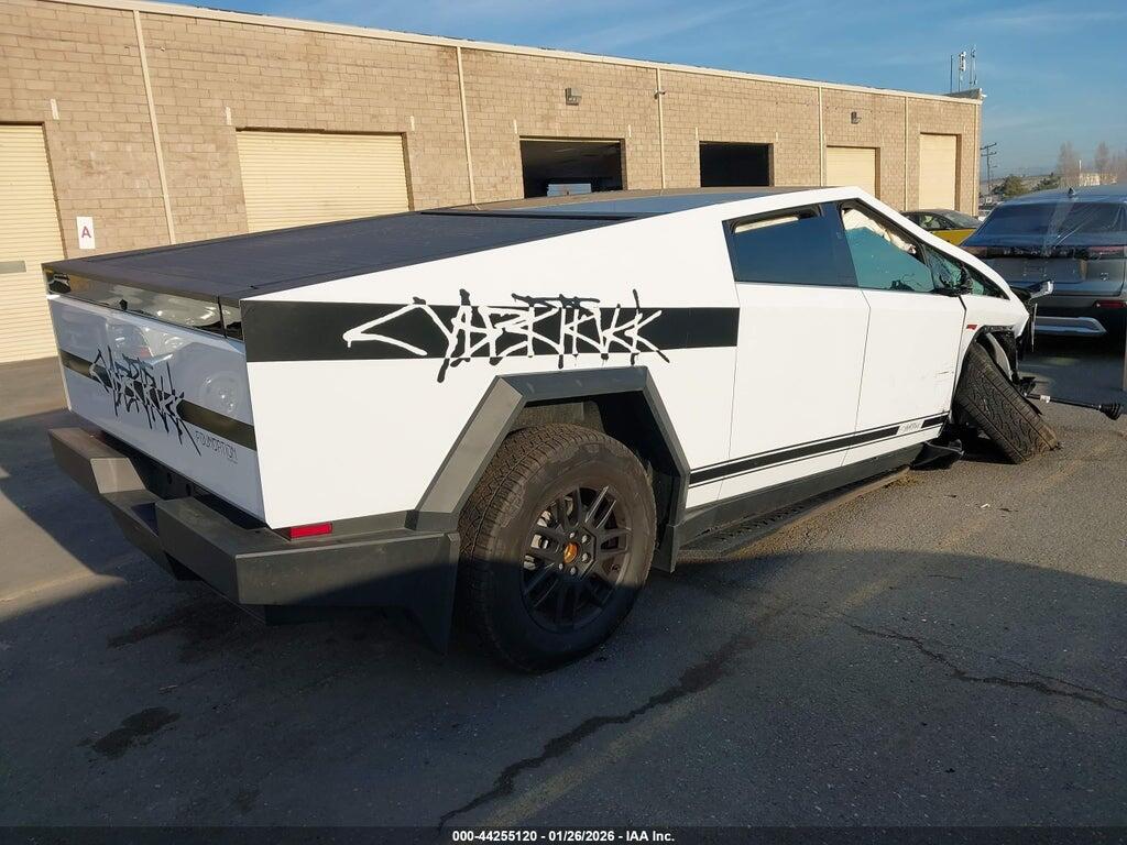 7G2CEHED3SA067943 2025 TESLA CYBERTRUCK photo no. 4