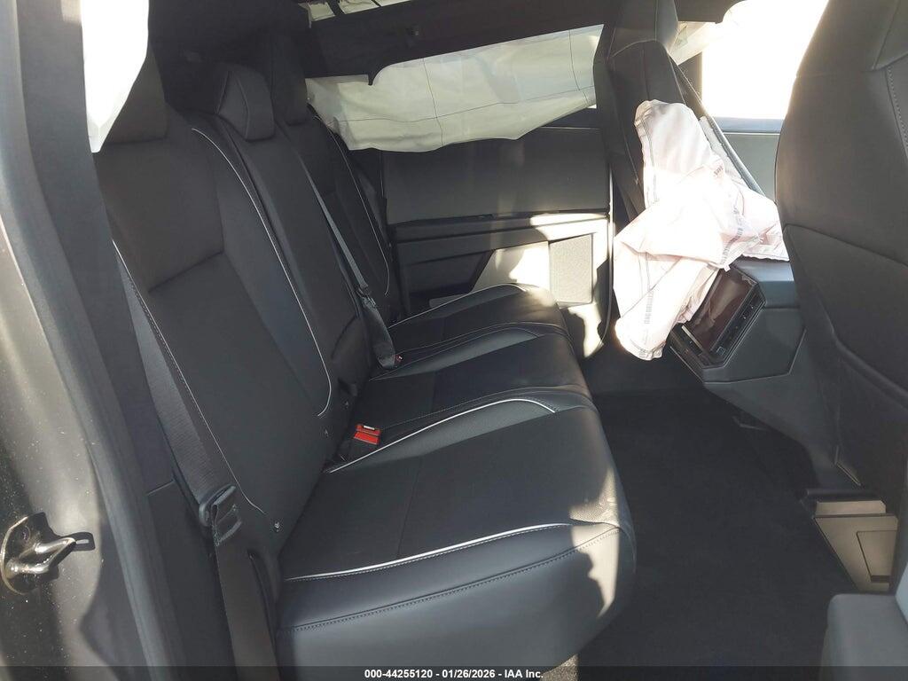 7G2CEHED3SA067943 2025 TESLA CYBERTRUCK photo no. 8