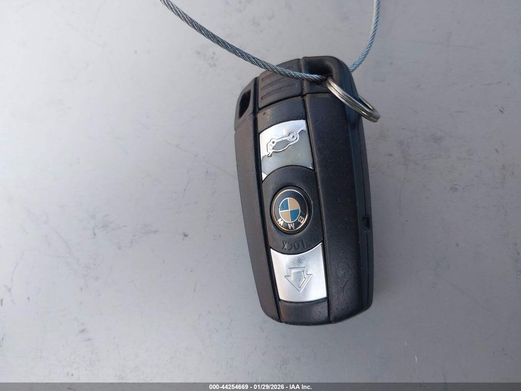 WBAVC53508FZ88307 2008 BMW 328I photo no. 11