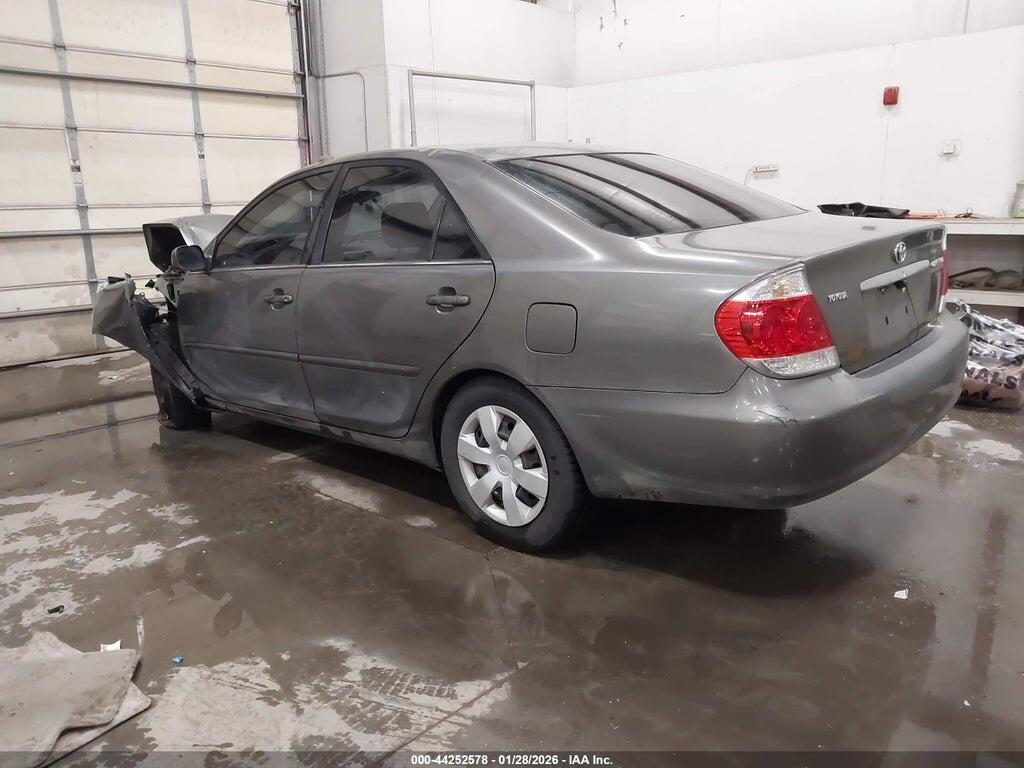 4T1BE32K45U619660 2005 TOYOTA CAMRY photo no. 3