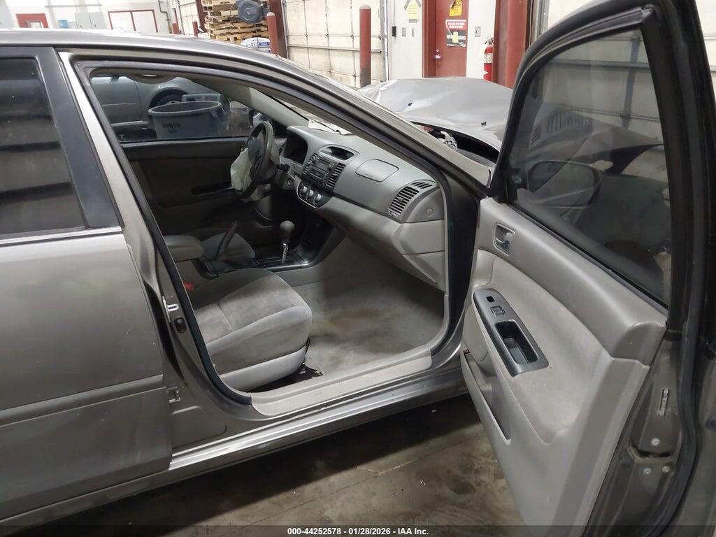 4T1BE32K45U619660 2005 TOYOTA CAMRY photo no. 5
