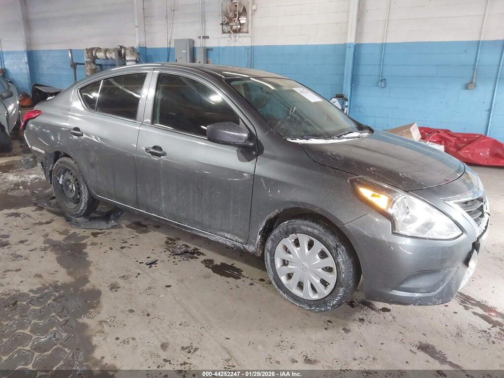 3N1CN7AP2KL821208 2019 NISSAN VERSA photo no. 1