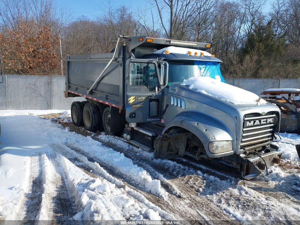 1M2AX09C5JM040402 2018 MACK GRANITE photo no. 1