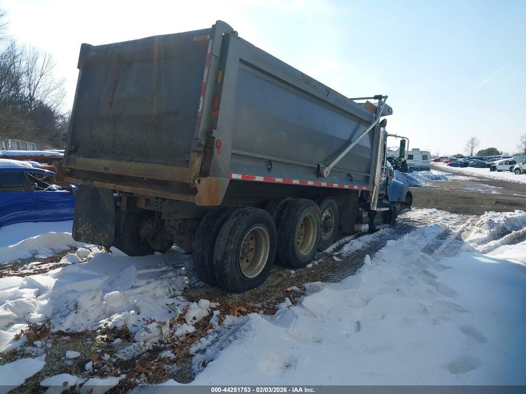 1M2AX09C5JM040402 2018 MACK GRANITE photo no. 4