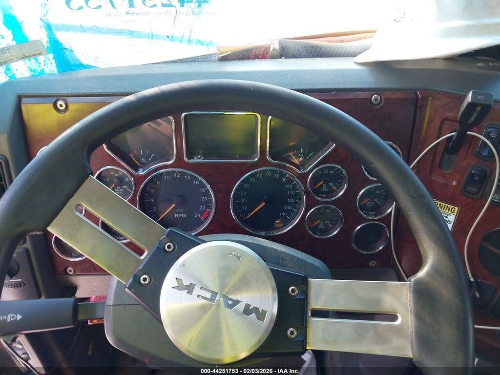 1M2AX09C5JM040402 2018 MACK GRANITE photo no. 7
