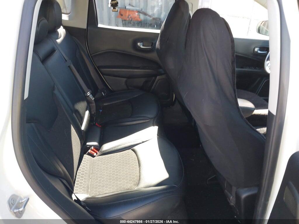 3C4NJDBB0MT594798 2021 JEEP COMPASS photo no. 8