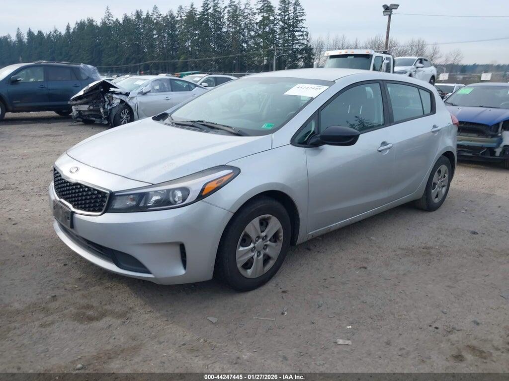 KNAFK5A86H5694923 2017 KIA FORTE photo no. 2