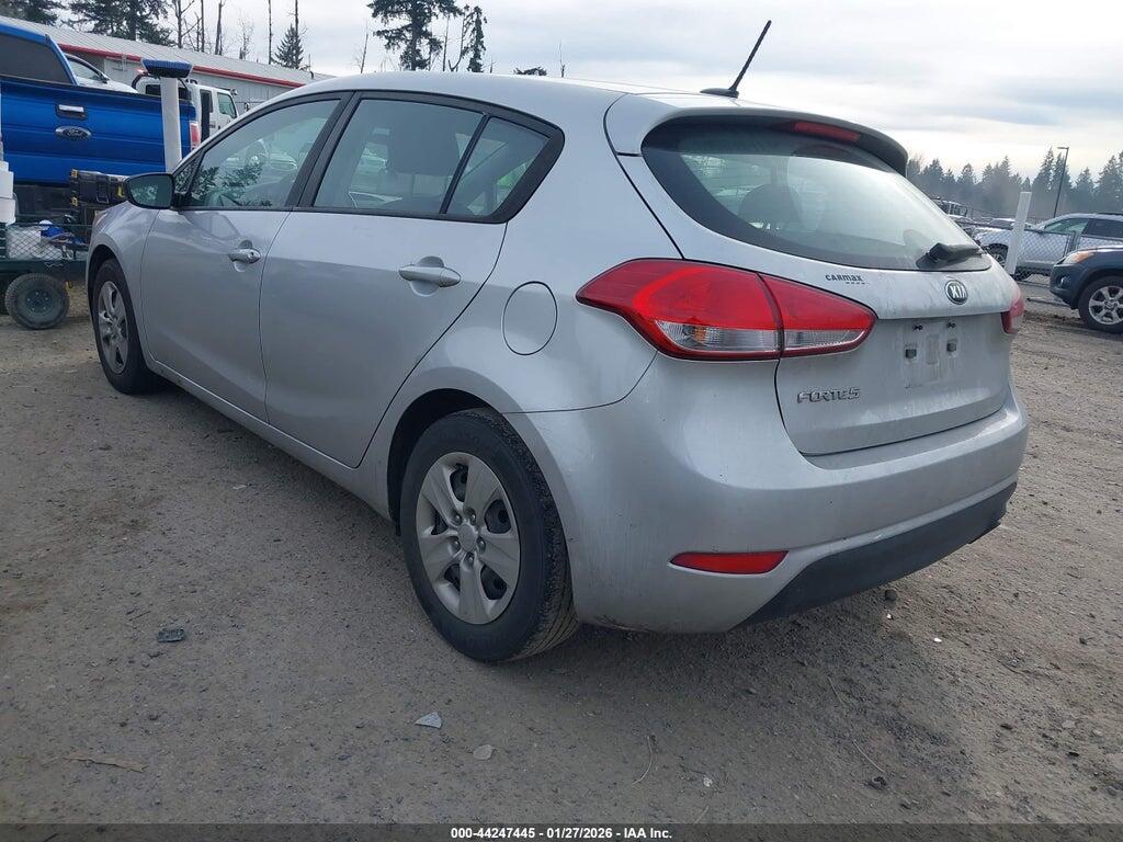 KNAFK5A86H5694923 2017 KIA FORTE photo no. 3