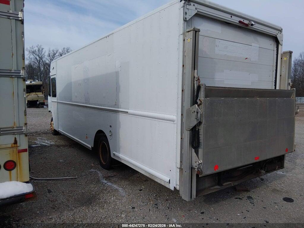 4UZAC3DV4CCBN1752 2012 FREIGHTLINER CHASSIS photo no. 3