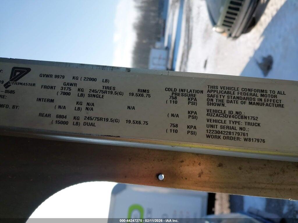 4UZAC3DV4CCBN1752 2012 FREIGHTLINER CHASSIS photo no. 8